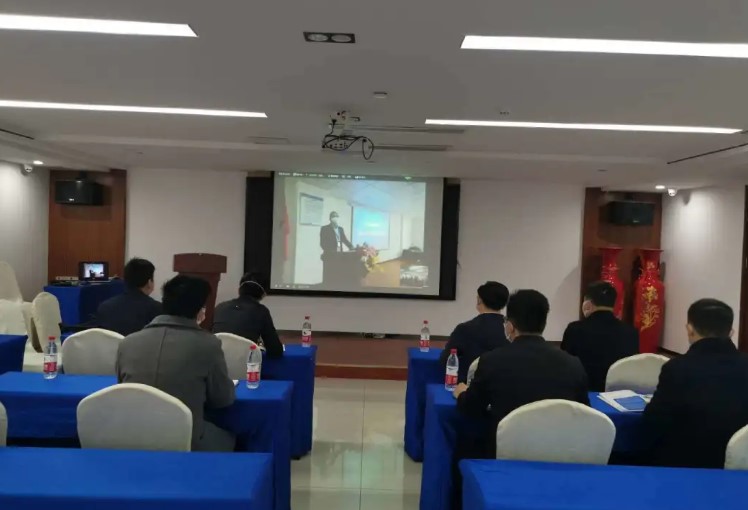 xk8100星空传媒護（hù）欄營（yíng）銷中心2020新員工歡（huān）迎儀式順利召開 