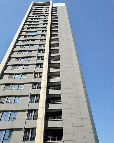 xk8100星空传媒護欄武（wǔ）漢黃埔景觀大廈項目護欄案例