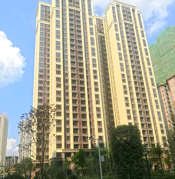 四川巴中楊壩小院陽台護欄護窗百葉項（xiàng）目