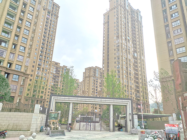 貴州畢節（jiē）國春天<a href=http://www.snebsz.com/ target=_blank class=infotextkey>陽台欄杆（gǎn）</a>護窗百葉項目