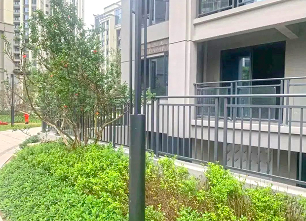 四川隆（lóng）昌錦林江南裏鋅（xīn）鋼陽台欄杆項目