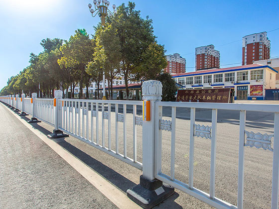 鋅鋼市政護欄有哪些類別和(hé)用途 鋅鋼(gāng)市政護欄有哪些類別和(hé)用途
