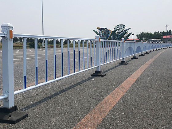鋅鋼道路護欄是按什麽方式報（bào）價的
