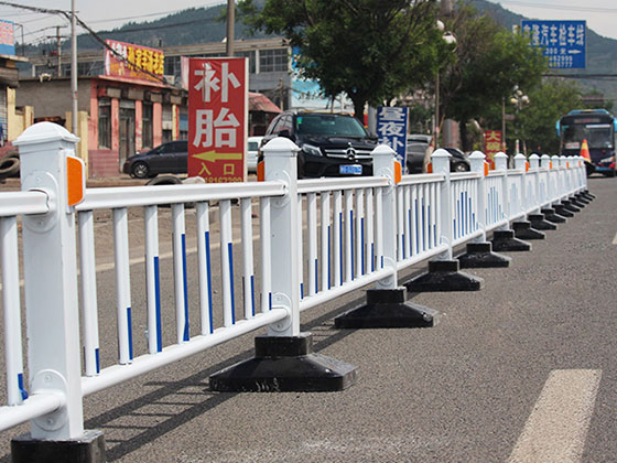 行人隔離道路護欄如（rú）何設置