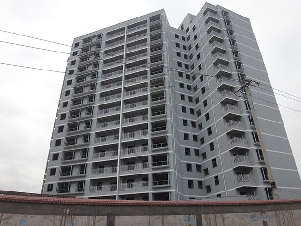 高層（céng）建築陽台護欄用什麽材（cái）料好