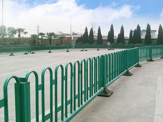如何合理設置城市市（shì）政道路護欄