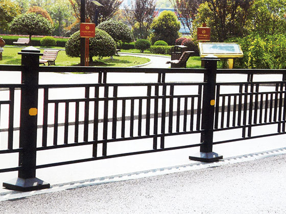 道路護欄安裝需要什麽資（zī）質