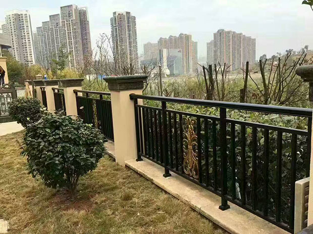 小區護（hù）欄的種類和優點介紹