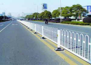 道路護欄（lán）的材質有哪些類型