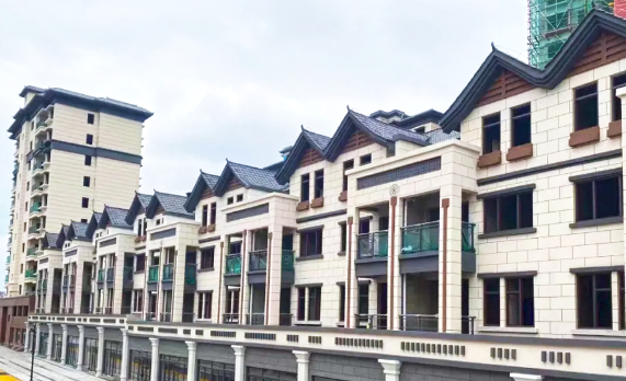 雲南文山市廣南（nán）禦景尚城鋅鋼玻璃欄杆（gǎn）項目
