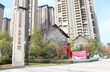 武漢城建·電建 | 荊韻陽台護欄百葉（yè）窗圍欄項目