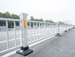 城（chéng）市道路護欄起到哪些作用